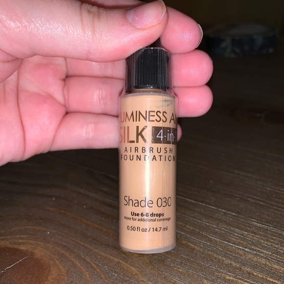 Luminess Makeup Luminess Air Liquid Foundation Shade 3 Or 40 Poshmark